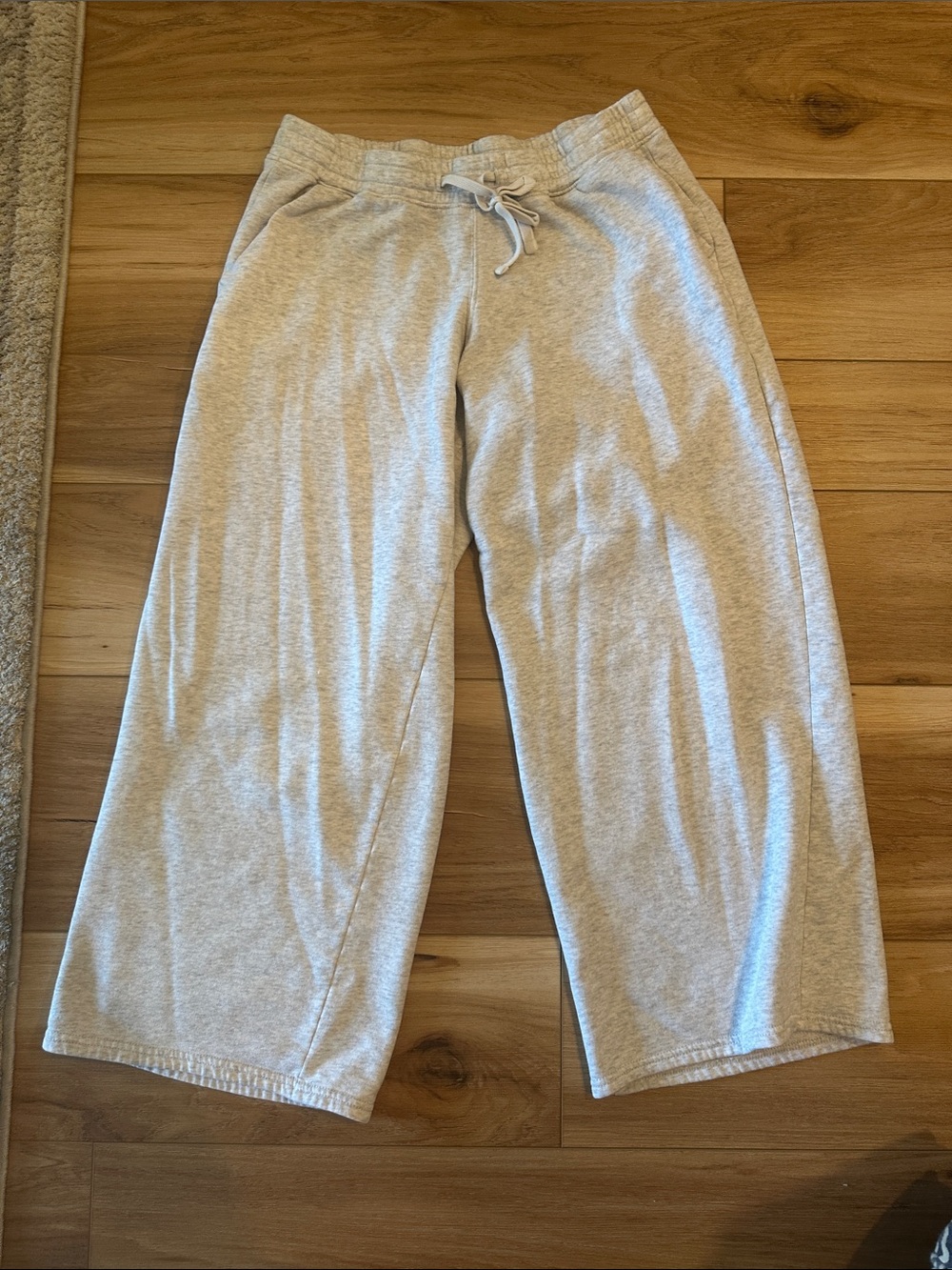 Hollister Light Heather Gray Wide-Leg Sweatpants with Drawstring